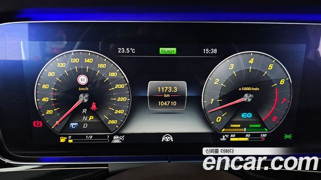 Mercedes-Benz CLS-Class 2019 — photo 11