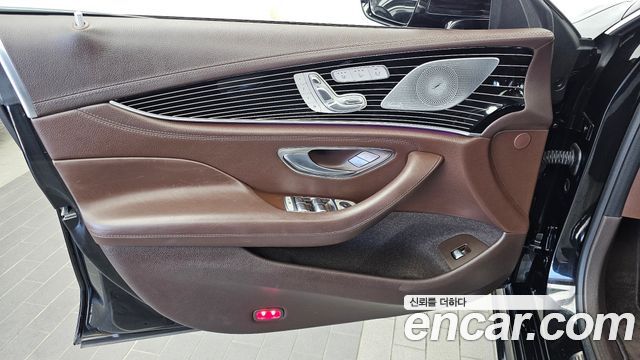 Mercedes-Benz CLS-Class 2019 — photo 14