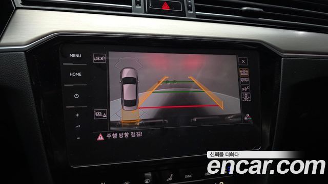 Volkswagen Passat 2021 — photo 22