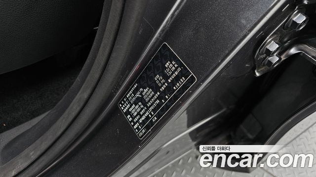 KG Mobility Rexton 2018 — photo 33