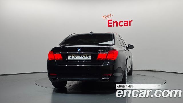 BMW 7-Series 2012 — photo 4