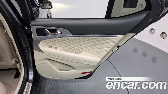 Genesis G70 2018 — photo 15