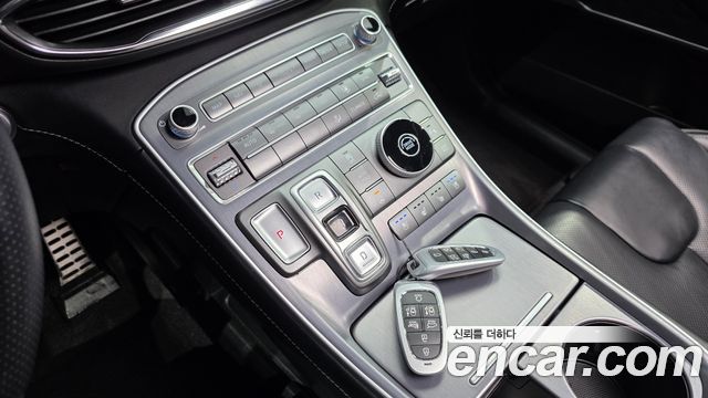 Hyundai Santafe 2021 — photo 12