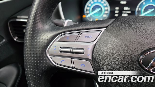 Hyundai Santafe 2021 — photo 31