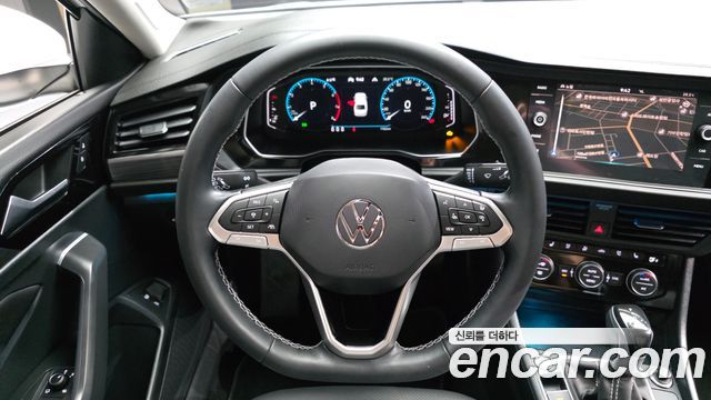 Volkswagen Jetta 2023 — photo 19
