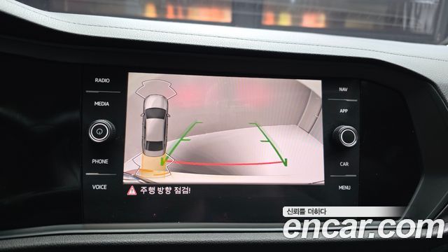 Volkswagen Jetta 2023 — photo 20