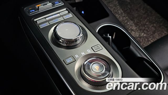 Genesis GV70 2021 — photo 9