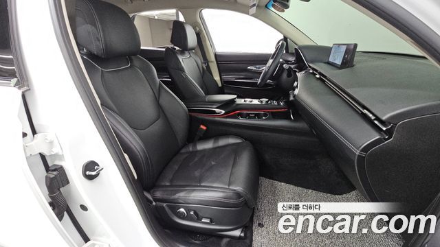Genesis GV70 2021 — photo 10
