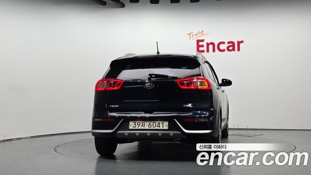 Kia Niro 2017 — photo 4