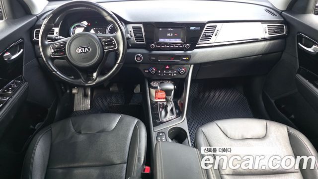 Kia Niro 2017 — photo 10