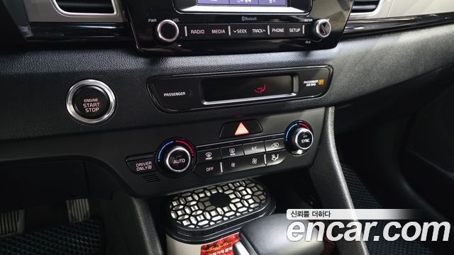 Kia Niro 2017 — photo 30