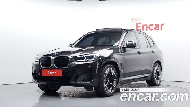 BMW iX3 2023 — photo 1