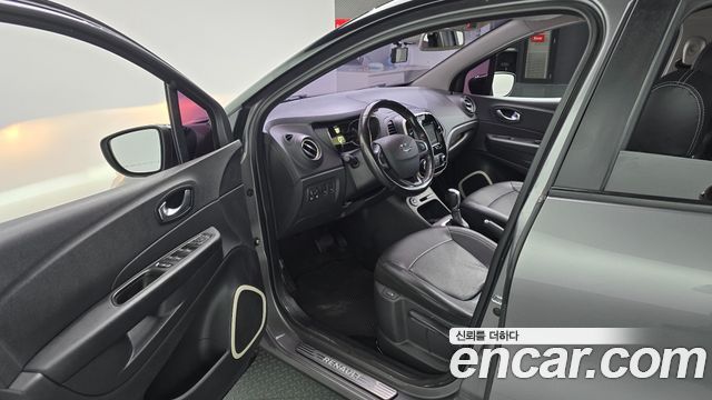 Renault Korea QM3 2019 — photo 13