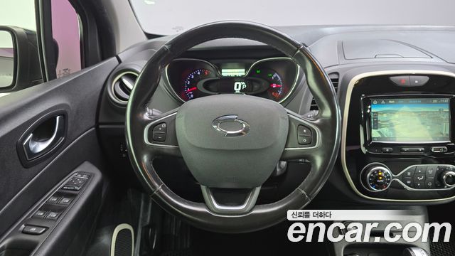 Renault Korea QM3 2019 — photo 19