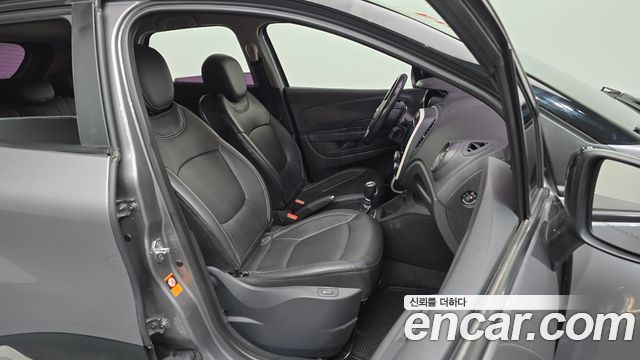 Renault Korea QM3 2019 — photo 16