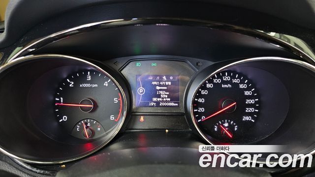 Kia Canival 2016 — photo 8