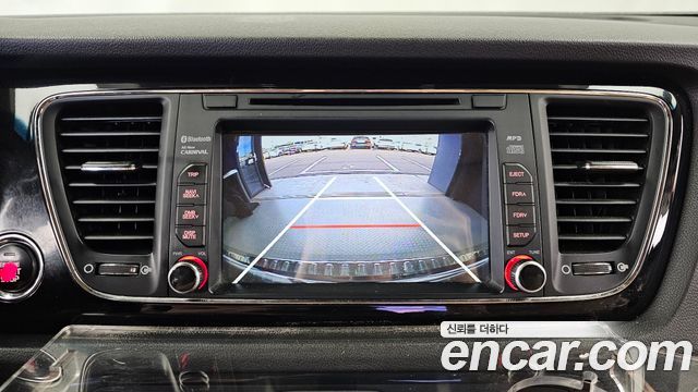 Kia Canival 2016 — photo 15