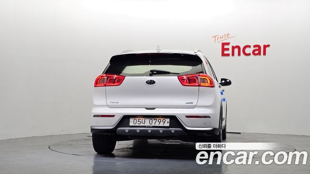 Kia Niro 2017 — photo 4
