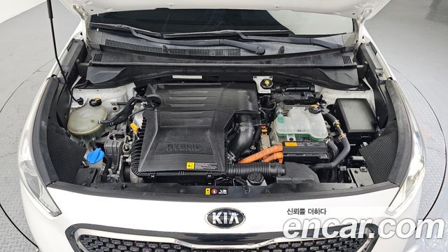 Kia Niro 2017 — photo 6