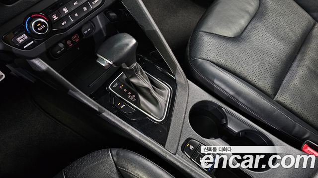 Kia Niro 2017 — photo 12