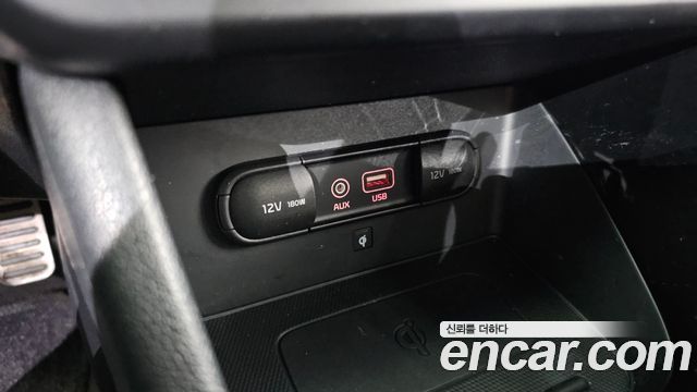 Kia Niro 2017 — photo 26