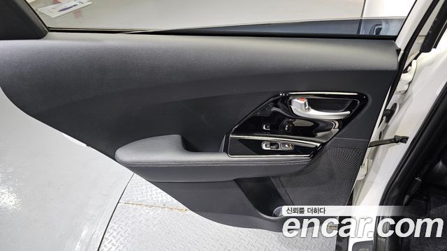 Kia Niro 2017 — photo 15
