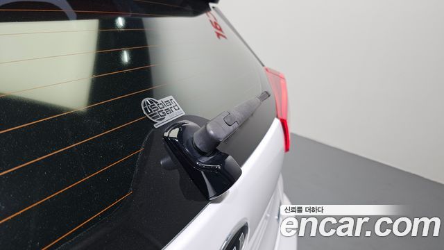 Kia Niro 2017 — photo 32
