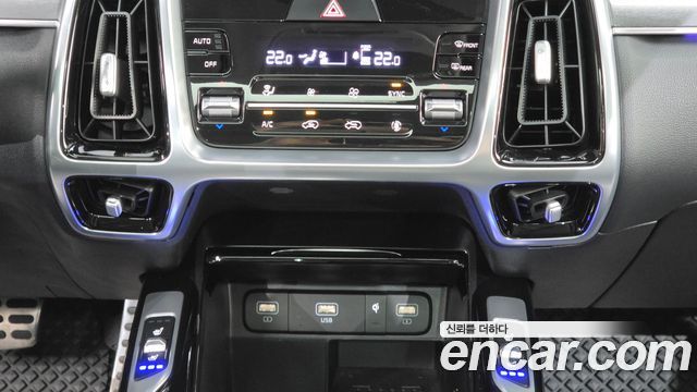 Kia Sorento 2021 — photo 28