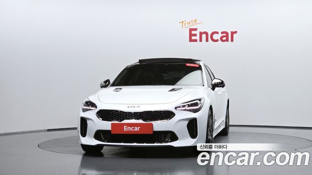 Kia Stinger 2023 — photo 3