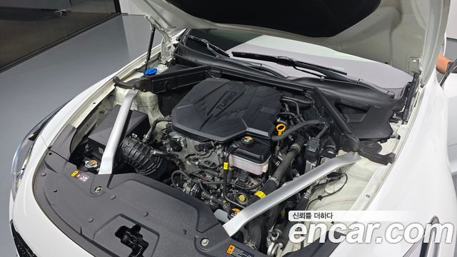 Kia Stinger 2023 — photo 6
