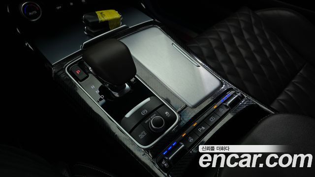 Kia Stinger 2023 — photo 12