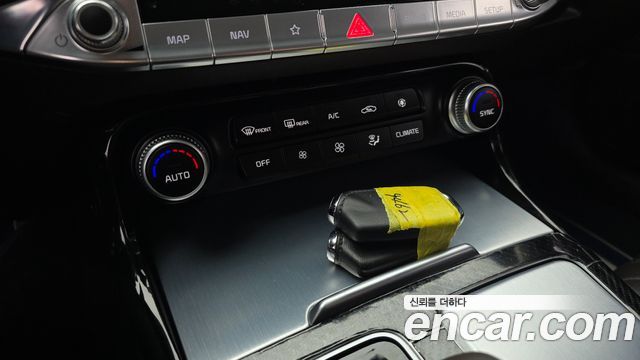 Kia Stinger 2023 — photo 27