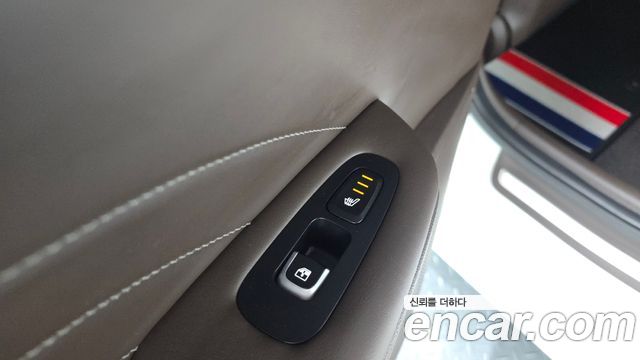 Kia Stinger 2023 — photo 31