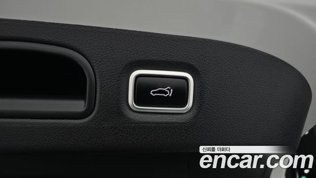 Kia Stinger 2023 — photo 40