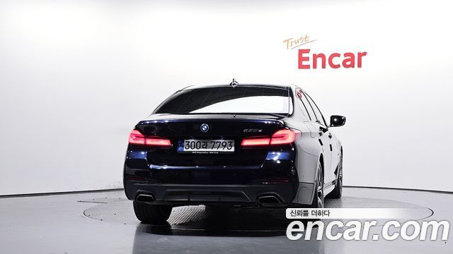BMW 5-Series 2022 — photo 4