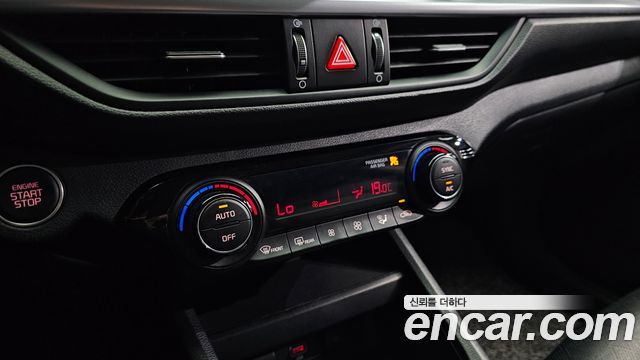 Kia K3 2022 — photo 22