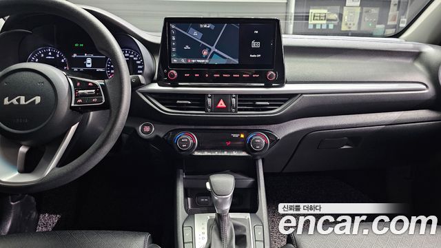 Kia K3 2022 — photo 23