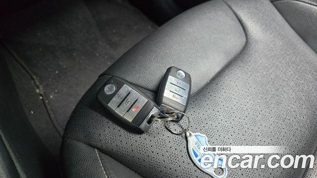 Kia Niro 2018 — photo 17
