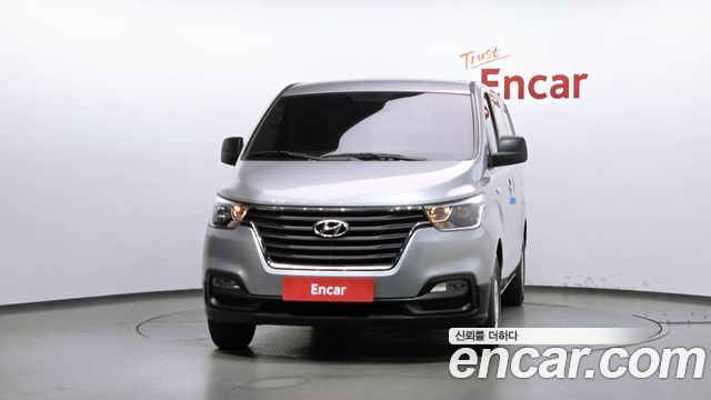 Hyundai Starex 2021 — photo 3
