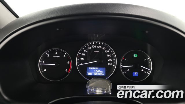 Hyundai Starex 2021 — photo 8