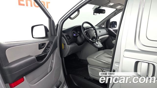 Hyundai Starex 2021 — photo 10