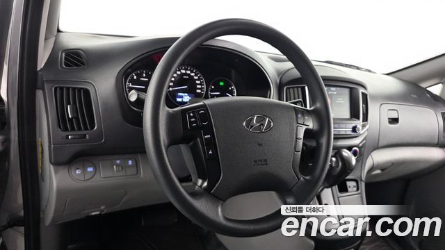 Hyundai Starex 2021 — photo 11