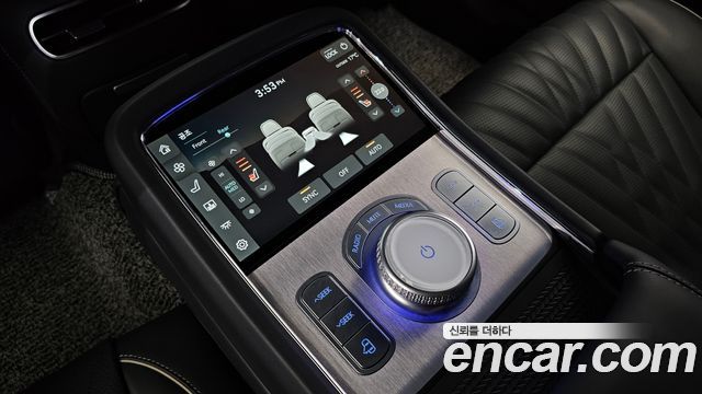 Genesis G90 2023 — photo 18