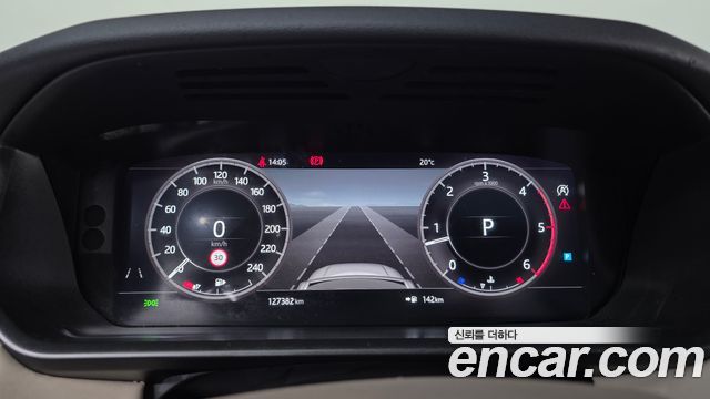 Land Rover Discovery 2019 — photo 11