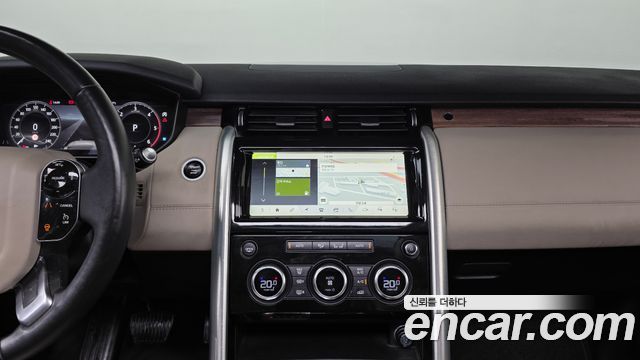 Land Rover Discovery 2019 — photo 20