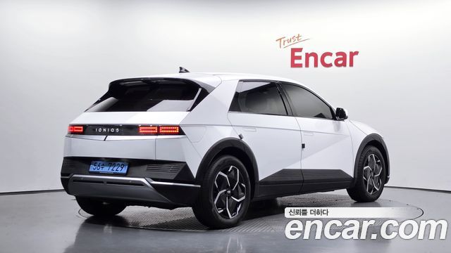 Hyundai Ioniq5 2022 — photo 2