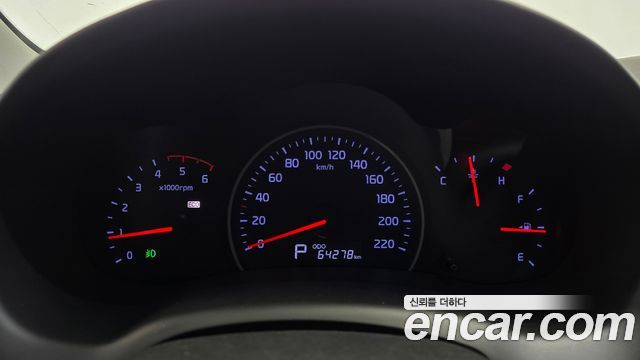 Kia Canival 2013 — photo 11