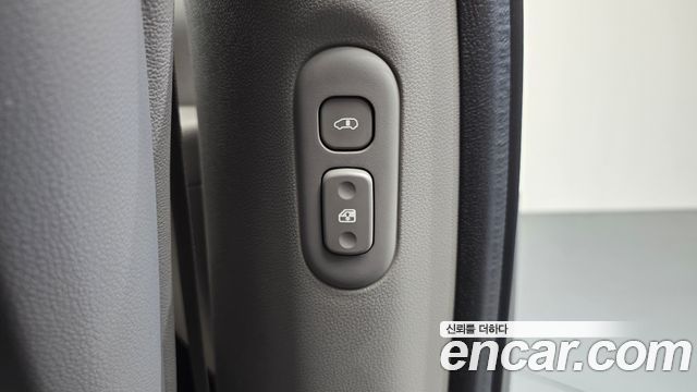 Kia Canival 2013 — photo 23