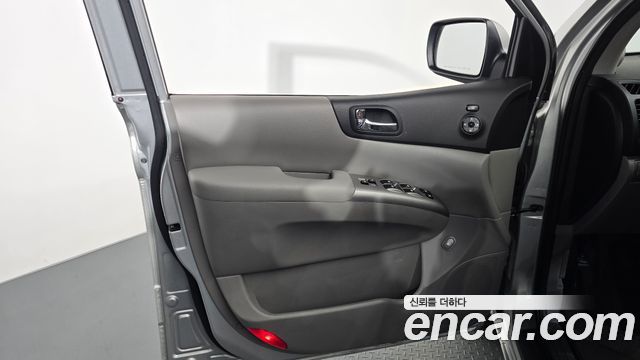 Kia Canival 2013 — photo 14