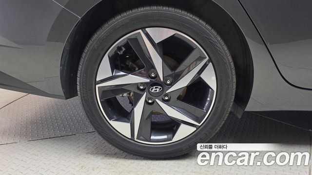 Hyundai AVANTE 2023 — photo 5